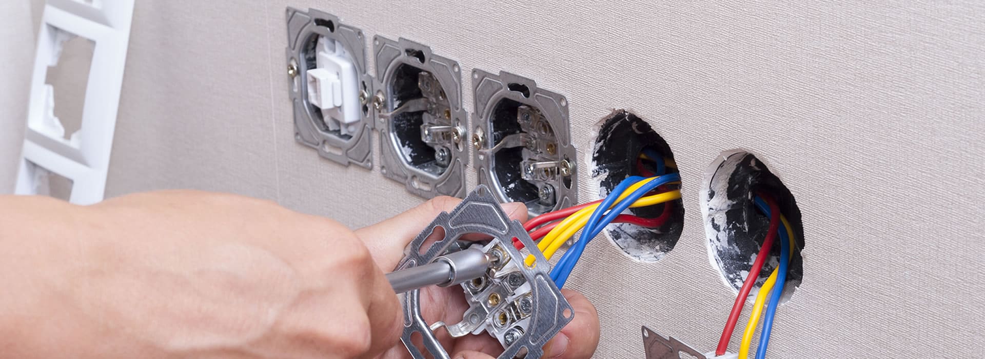 Electrical Outlet Replacement